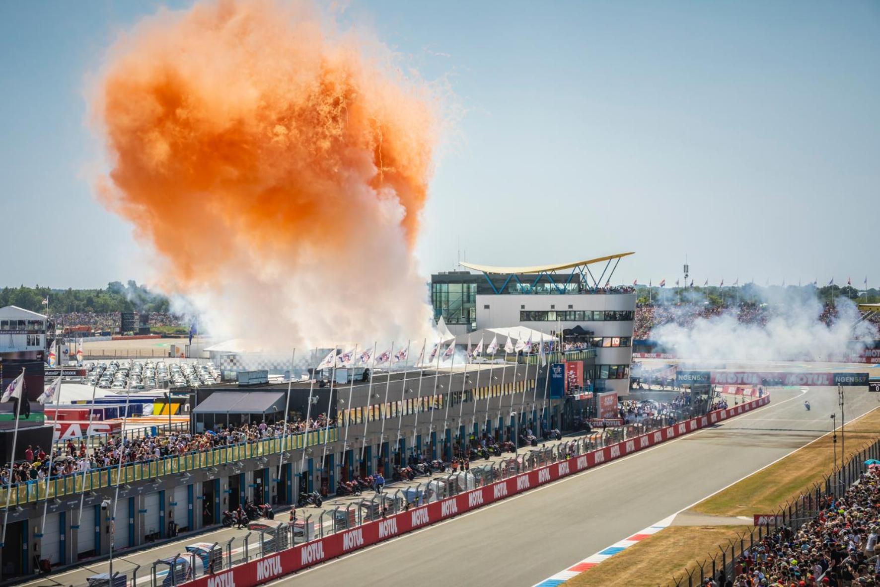 100 Jaar Tt Circuit Assen 2025 Glamping Incl Stroom Ngoại thất bức ảnh